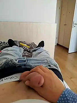 frankthefuck69 online show from 09.30.25