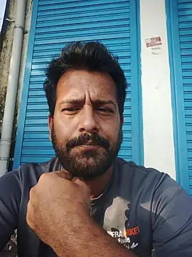 Snapshot of MAGNETICDADDY8 chatting on 09.20.25 MAGNETICDADDY8 online show from 09.20.25