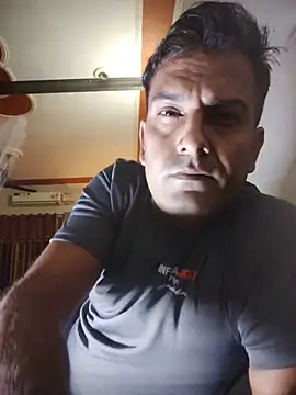 Snapshot of MAGNETICDADDY8 chatting on 10.01.25 MAGNETICDADDY8 online show from 10.01.25