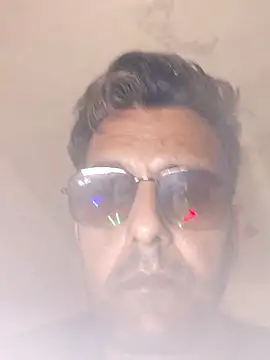 Snapshot of MAGNETICDADDY8 chatting on 10.25.25 MAGNETICDADDY8 online show from 10.25.25