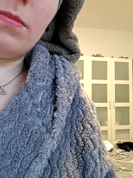 SexyJoanne online show from 10.17.25