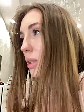 Snapshot of Evelyn_Mooree chatting on 01.06.25 Evelyn Mooree online show from 01.06.25