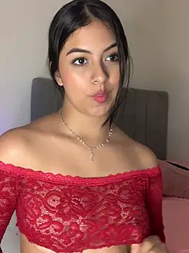 Snapshot of Julii- chatting on 01.23.25 Julii- online show from 01.23.25