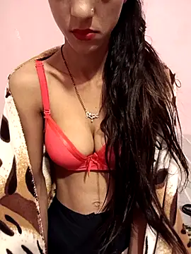 Snapshot of Stripper_Maahi chatting on 10.30.25 Stripper Maahi online show from 10.30.25