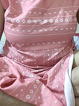 Snapshot of mallupriyapriya chatting on 10.14.25 mallupriyapriya online show from 10.14.25