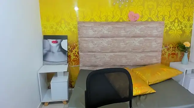 Snapshot of Natasha69 chatting on 01.13.25 Natasha69 online show from 01.13.25