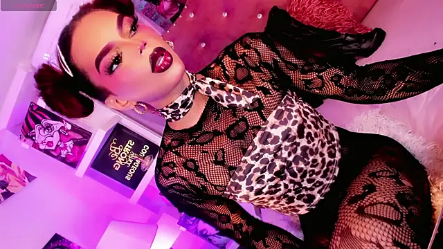Snapshot of Diva_Smith02 chatting on 07.12.26 Diva Smith02 online show from 07.12.26