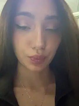 Maddy Jones online show from 01.17.25