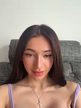 Maddy Jones online show from 02.12.25