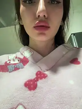 Maddy Jones online show from 02.15.25