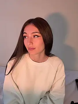 Maddy Jones online show from 03.05.25