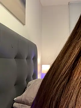 Maddy Jones online show from 09.20.25