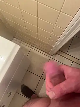 coreyl9718 online show from 02.20.25