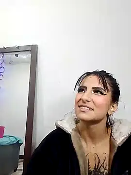 Anniee x online show from 10.07.25