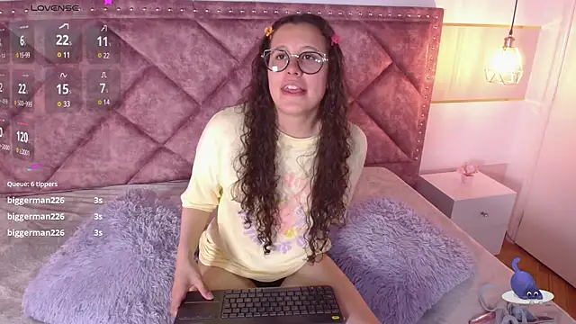 Charlotte  Miller online show from 01.22.25