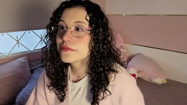 Charlotte  Miller online show from 09.30.25