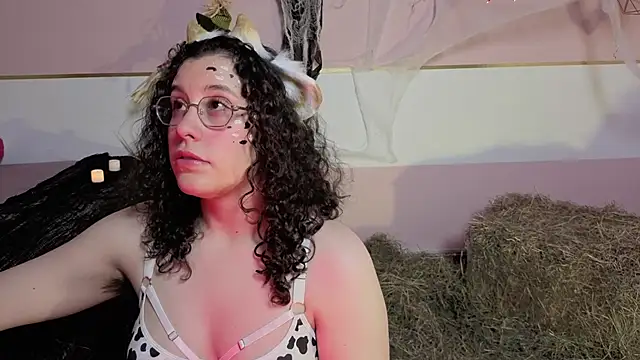 Charlotte  Miller online show from 10.29.25