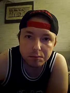Snapshot of Lucieldark chatting on 01.25.25 Lucieldark online show from 01.25.25