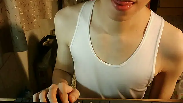 KYU890428 online show from 11.09.25