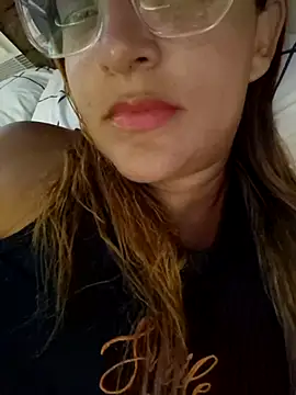 Snapshot of AliceRuivinha2 chatting on 02.24.25 AliceRuivinha2 online show from 02.24.25