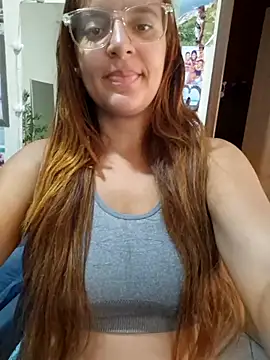 AliceRuivinha2 online show from 10.25.25