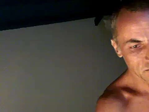 Snapshot of GoloZeusMax chatting on 03.16.25 GoloZeusMax online show from 03.16.25