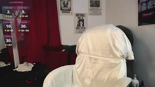 downsonMia online show from 11.06.25