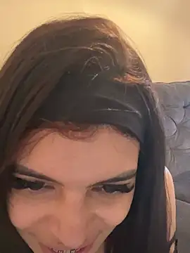 Snapshot of LawrencyLarry chatting on 01.19.25 LawrencyLarry online show from 01.19.25