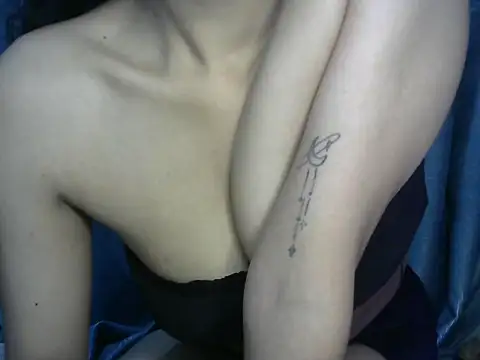 Horny honey69 online show from 01.16.25