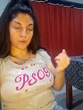 Snapshot of Camilita0 chatting on 10.12.25 Camilita0 online show from 10.12.25