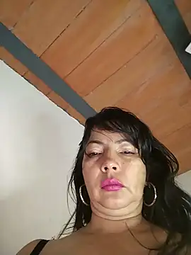 Snapshot of Alexarica46 chatting on 10.10.25 Alexarica46 online show from 10.10.25