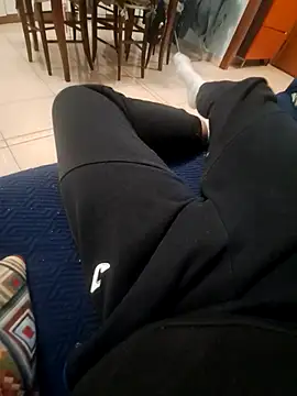 Snapshot of twooloverss chatting on 12.14.25 twooloverss online show from 12.14.25