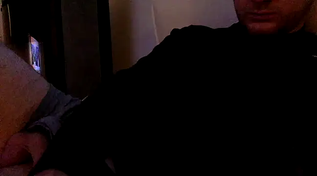 Snapshot of coquin5995 chatting on 01.28.25 coquin5995 online show from 01.28.25