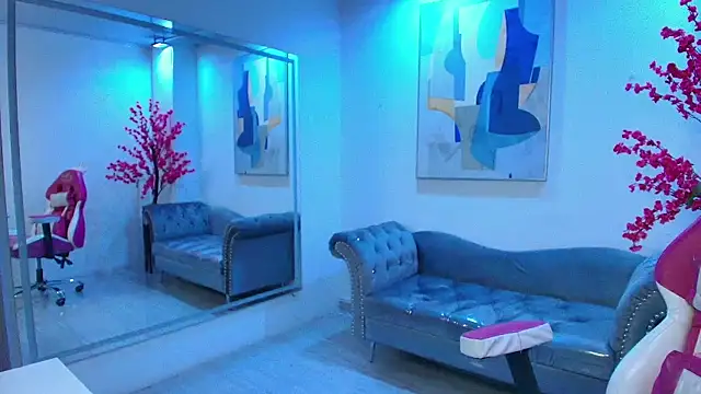 Snapshot of Arianna_sweeet chatting on 09.24.25 Arianna sweeet online show from 09.24.25