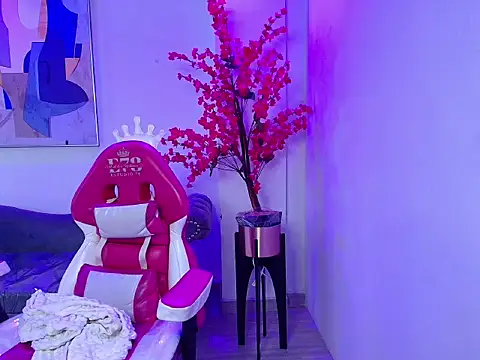 Snapshot of Arianna_sweeet chatting on 10.05.25 Arianna sweeet online show from 10.05.25