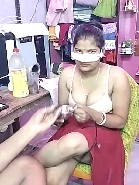 Snapshot of nikitacute23 chatting on 02.11.25 nikitacute23 online show from 02.11.25