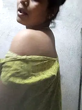 Snapshot of nikitacute23 chatting on 03.08.25 nikitacute23 online show from 03.08.25