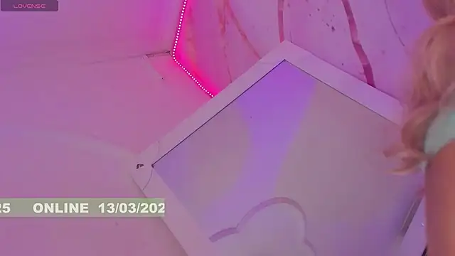 Snapshot of Alice-randy chatting on 03.14.25 Alice-randy online show from 03.14.25