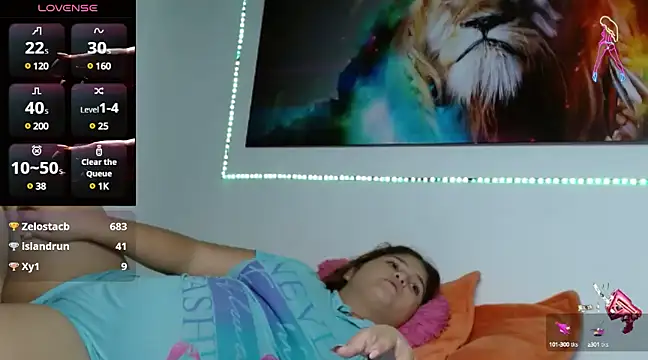 Snapshot of fabyana-queen chatting on 01.23.25 fabyana-queen online show from 01.23.25