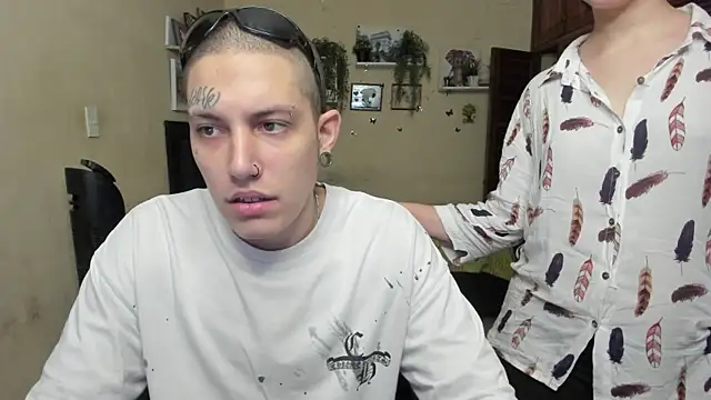 Blondandtattoofaced online show from 02.11.25