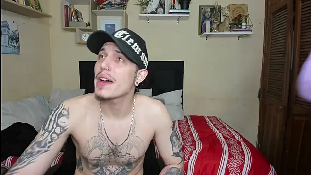 Blondandtattoofaced online show from 09.18.25