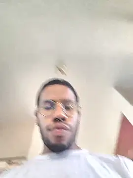 Snapshot of THEGOATHL chatting on 10.22.25 THEGOATHL online show from 10.22.25