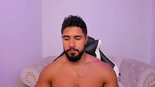 Santiago huntt online show from 03.05.26