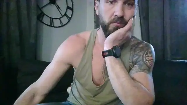 Snapshot of realdilf chatting on 12.01.25 realdilf online show from 12.01.25