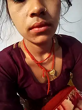 Snapshot of Amaya_Bajwa chatting on 01.28.25 Amaya Bajwa online show from 01.28.25