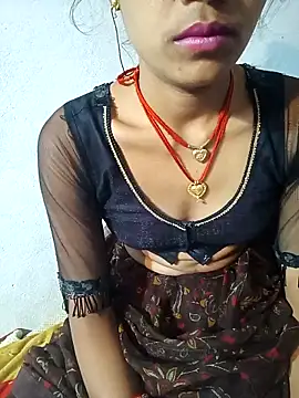 Snapshot of Amaya_Bajwa chatting on 02.17.25 Amaya Bajwa online show from 02.17.25