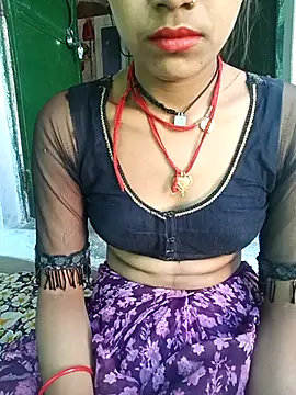 Snapshot of Amaya_Bajwa chatting on 03.18.25 Amaya Bajwa online show from 03.18.25