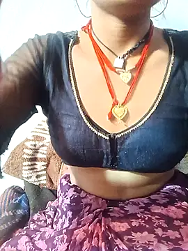 Snapshot of Amaya_Bajwa chatting on 03.19.25 Amaya Bajwa online show from 03.19.25