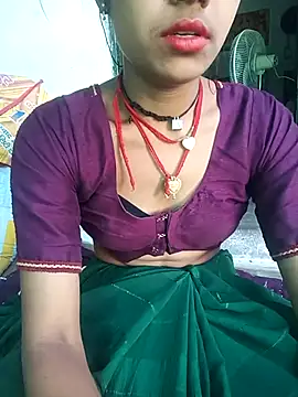 Snapshot of Amaya_Bajwa chatting on 03.19.25 Amaya Bajwa online show from 03.19.25