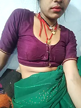 Snapshot of Amaya_Bajwa chatting on 03.19.25 Amaya Bajwa online show from 03.19.25
